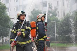 消防员