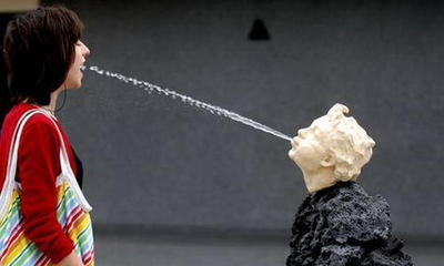 喷水