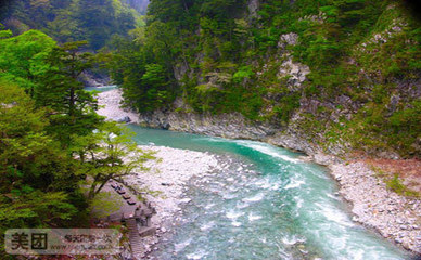 峡谷