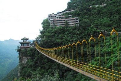 吊桥
