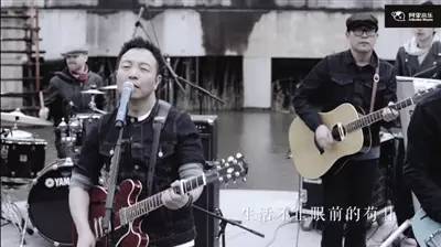 不止