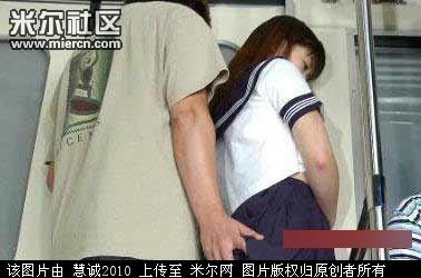 抚弄