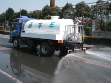 洒水