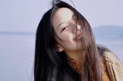 爱笑