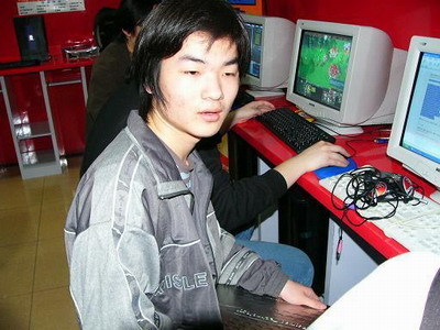 宏亮