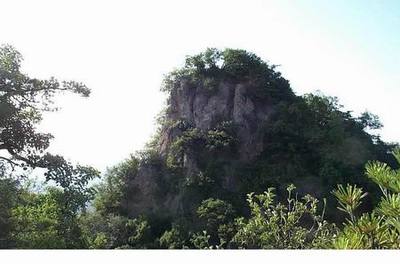 岳山