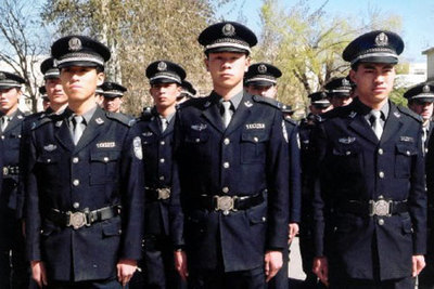 警服