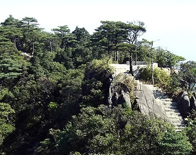 南岭
